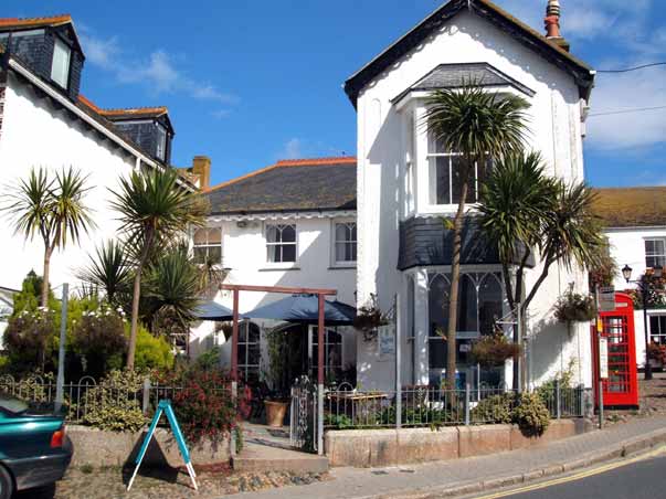 Seagrove Gallery with flats overhead. Contact Ian '&' Sandra Seagrove, Seagrove Gallery, The Square, Marazion, Cornwall, TR17 0BH . Tel +44 (0)1736 710732 or Fax +44 (0)1736 762228